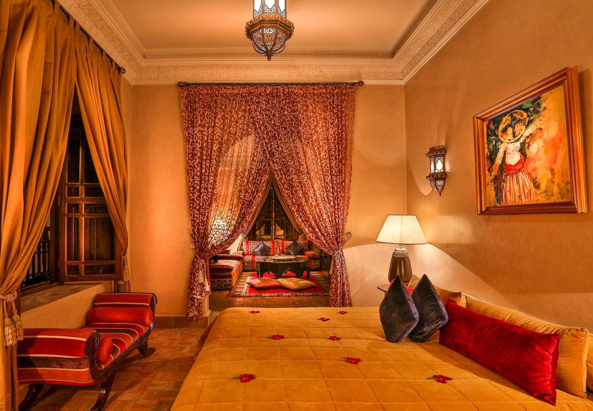 Riad Kniza Marrakesh Eksteriør bilde The interior of the hotel