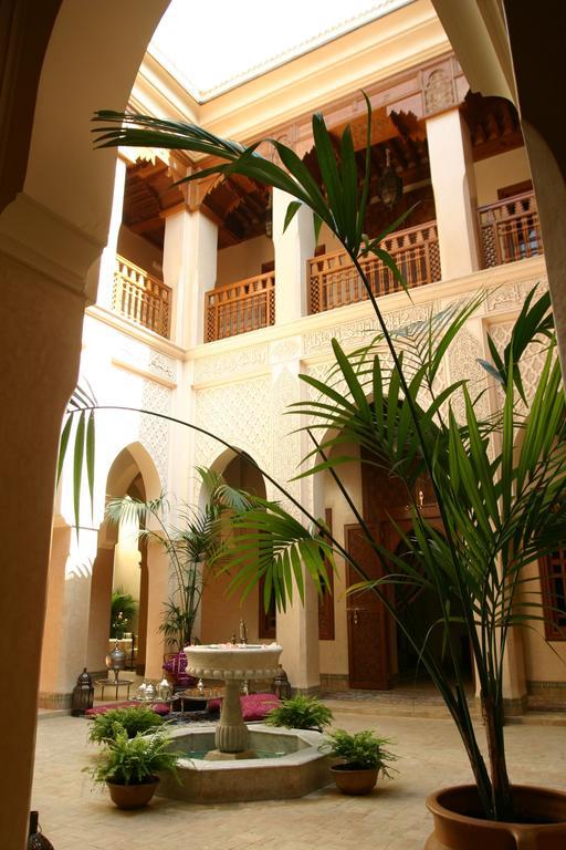 Riad Kniza Marrakesh Eksteriør bilde The interior of the Riad